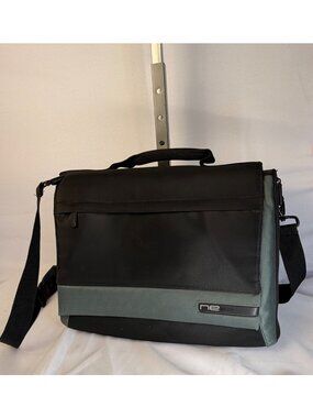 Belkin NE-07 Notebook Laptop Carrying Case Messenger Bag Black Gray Handle